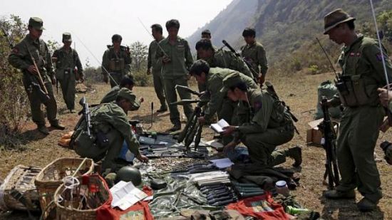 資料圖:位于中緬邊境的武裝人員 資料圖:位于中緬邊境的武裝人員