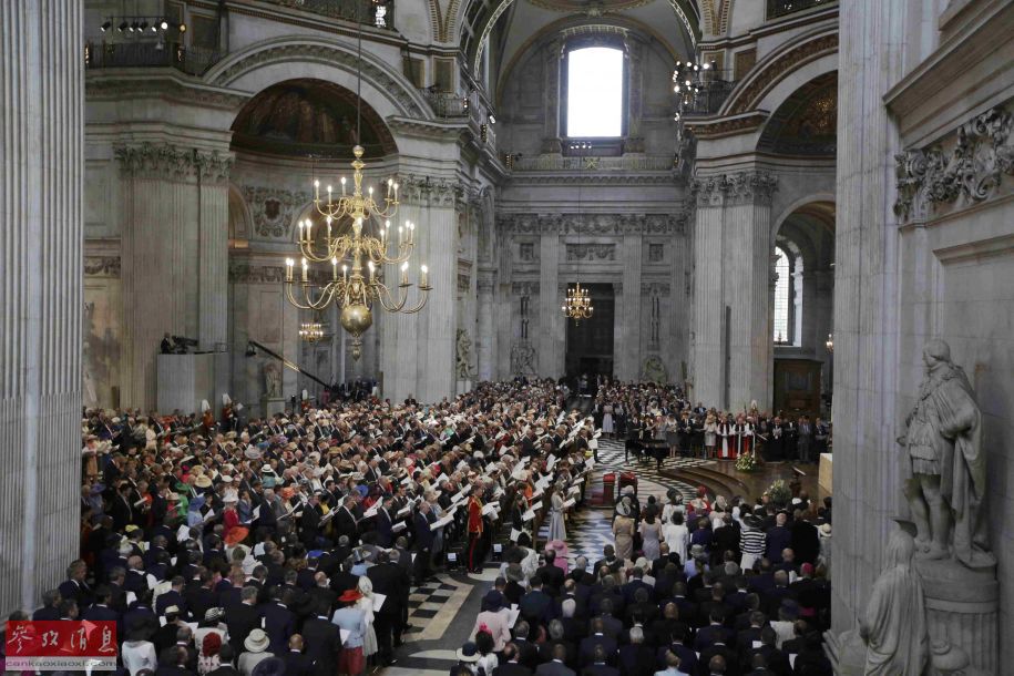 英國(guó)女王90大壽現(xiàn)場(chǎng)。