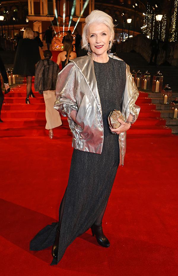 特斯拉老板68歲母親是超模！