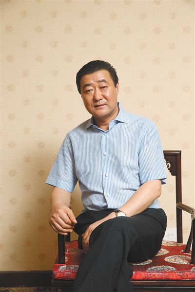 　張新明金業(yè)集團(tuán)董事長(zhǎng)。2002年進(jìn)入焦炭領(lǐng)域。2010年，張新明將金業(yè)煤焦化集團(tuán)部分資產(chǎn)以79億賣