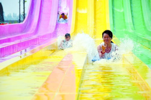 安陽天之瑤水上樂園學生免費玩，成人49元