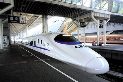 白皮車 動(dòng)車,高鐵基本全白色 白皮車 動(dòng)車,高鐵基本全白色