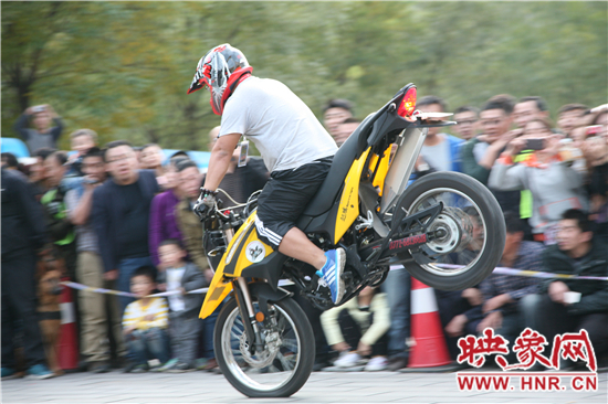 2014首屆蟒河摩托藝術(shù)文化節(jié)在蟒河景區(qū)隆重開幕 2014首屆蟒河摩托藝術(shù)文化節(jié)在蟒河景區(qū)隆重開幕