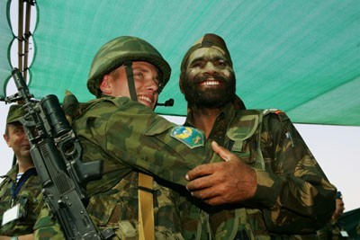 俄將售75億美元戰(zhàn)機(jī)和發(fā)動(dòng)機(jī)緩解印對(duì)華憂慮 俄將售75億美元戰(zhàn)機(jī)和發(fā)動(dòng)機(jī)緩解印對(duì)華憂慮