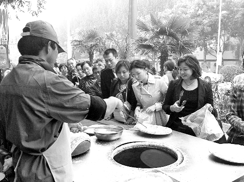 全國(guó)名廚秀藝 美味聚集古都開(kāi)封 全國(guó)名廚秀藝 美味聚集古都開(kāi)封