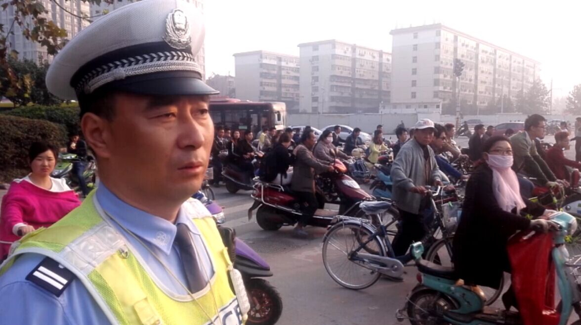 上班表情：1逗2羞3怕 你是哪個？