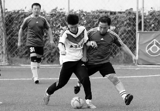 天行健隊在國家足球一級裁判、中超裁判于躍的帶領(lǐng)下，配合那是相當(dāng)默契