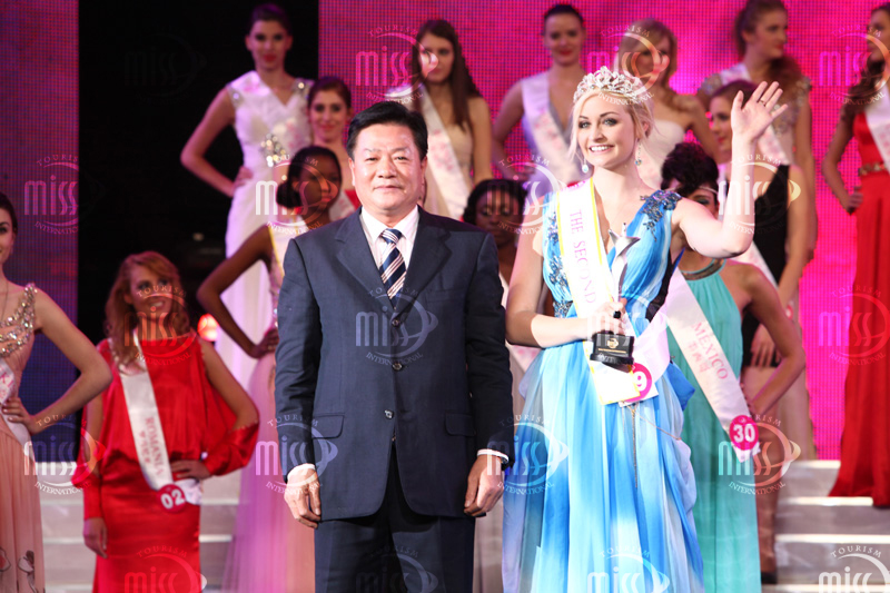 亞軍美國(guó)選手Lexi 亞軍美國(guó)選手Lexi