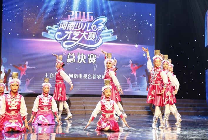 冠軍得主鴻雁組合表演 冠軍得主鴻雁組合表演