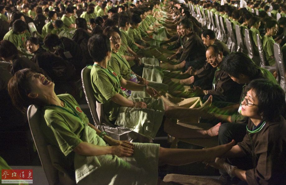 盤(pán)點(diǎn)世界各地瘋狂大型集體活動(dòng)