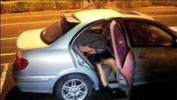 女子雙腳懸空車外被疑熟睡曝尸車上9小時(shí)無(wú)人問(wèn)